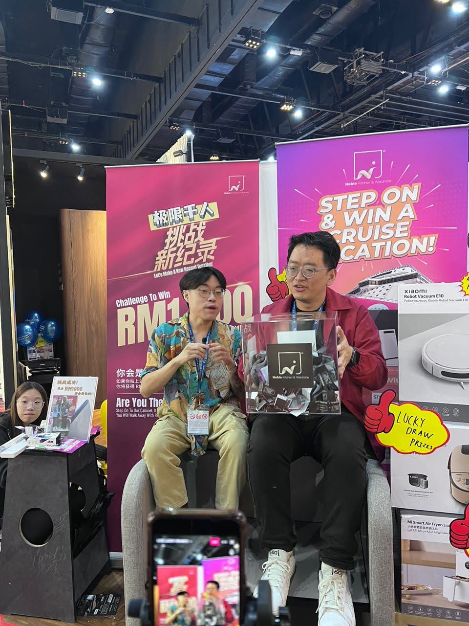 Eric Low taking part in a retail campaign activation at Honsenz